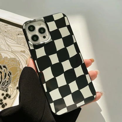 Checkerboard - iPhone 13 Pro