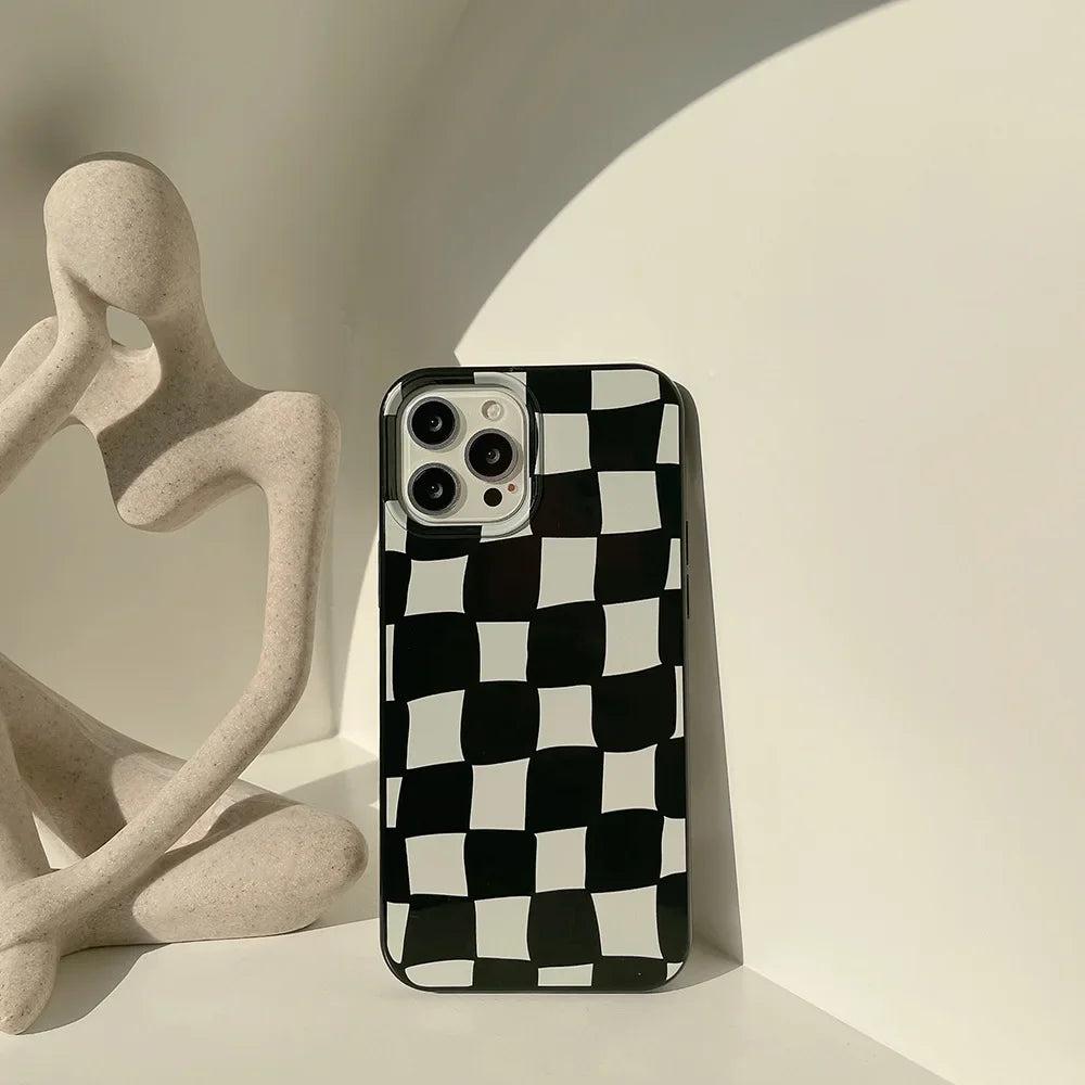 Checkerboard - iPhone 13 Pro