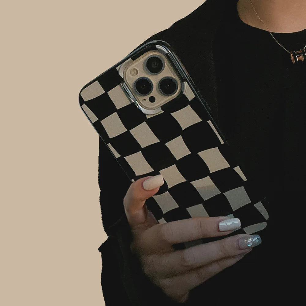 Checkerboard - iPhone 14 Plus