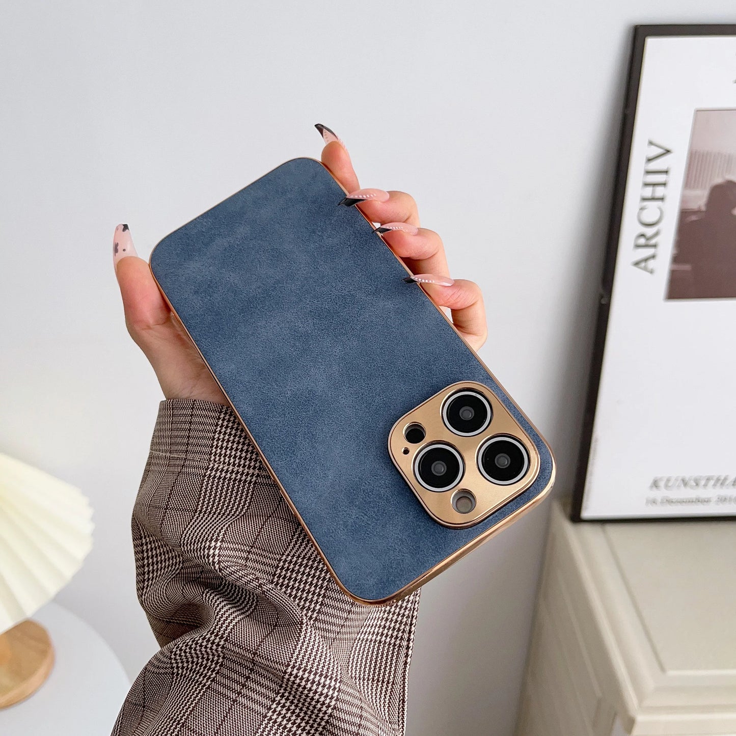 Lambskin Coat - iPhone 14