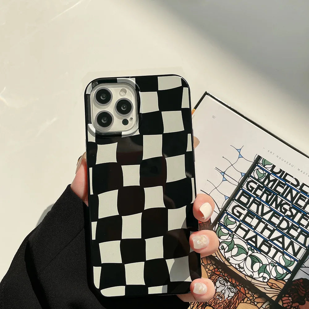 Checkerboard - iPhone 14 Pro